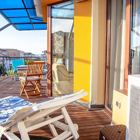 דירה Nessebar's New Town Centre 2-bdr By Flаt Manаger נסבר