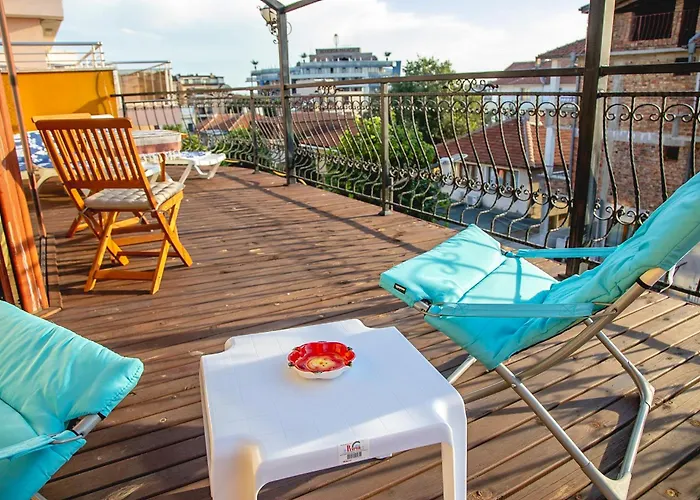 Nessebar's New Town Centre 2-bdr By Flаt Manаger Apartment *